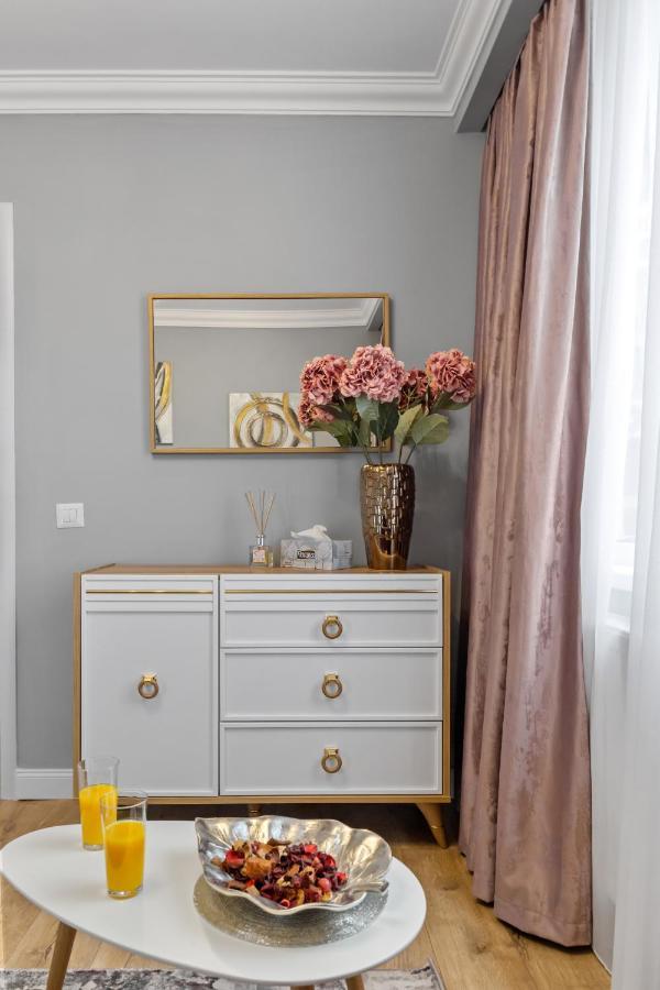 Comfort By Art City Bucureşti Ngoại thất bức ảnh